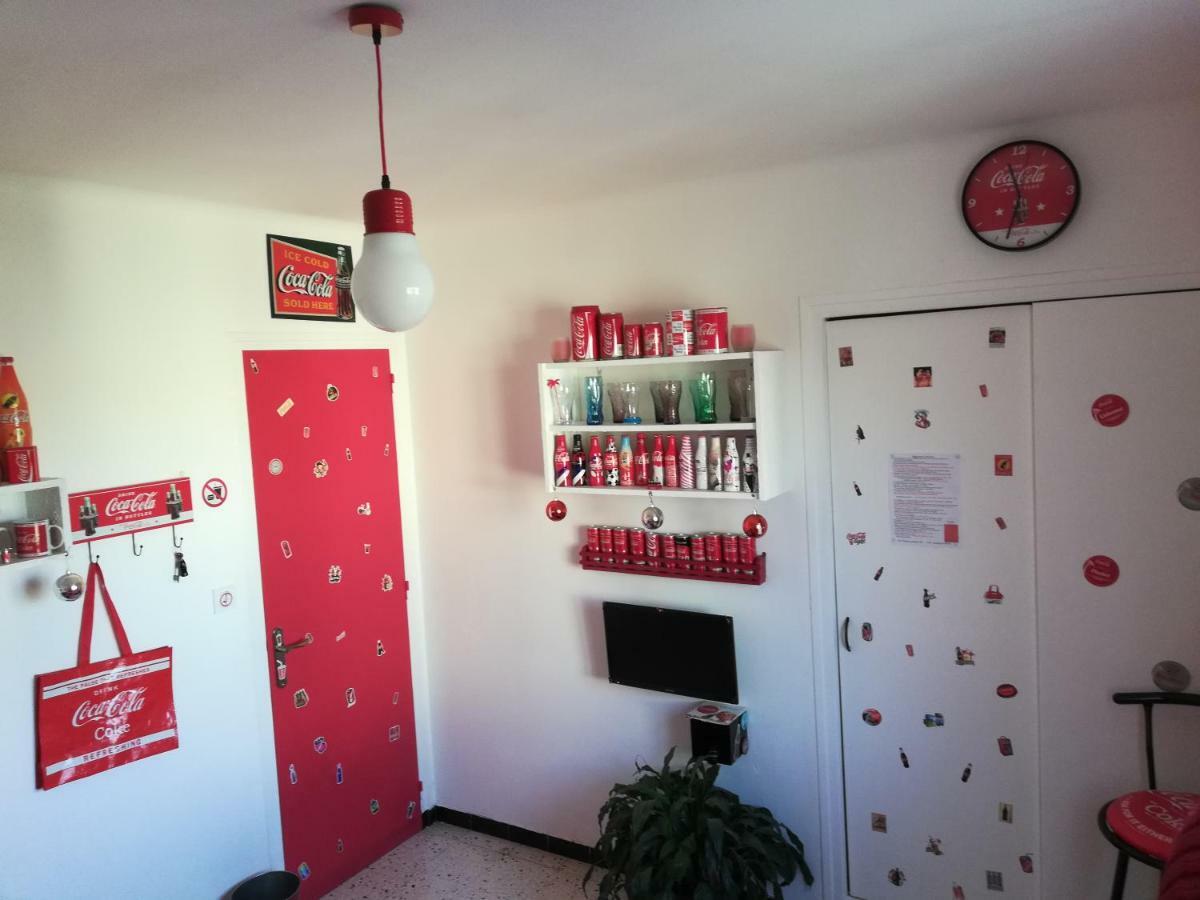 Chez Chris Et Greg Apartment Uchaud Bagian luar foto