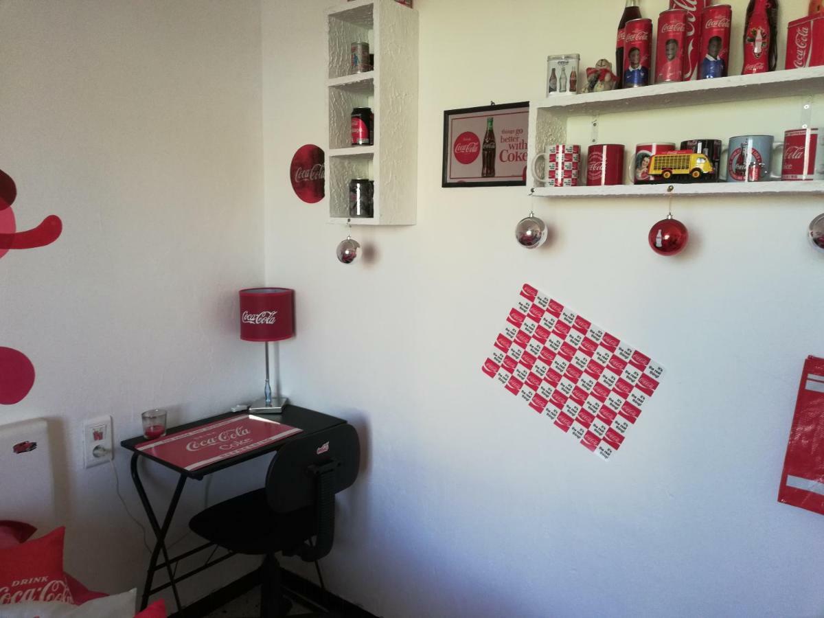 Chez Chris Et Greg Apartment Uchaud Bagian luar foto